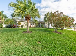 8347 Brandeis Cir E, Sarasota, FL 34243