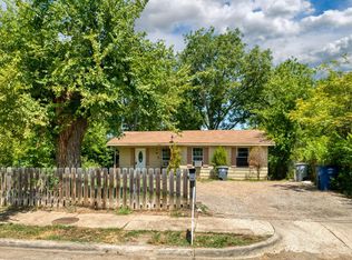 4238 Landrum Ave, Dallas, TX 75216