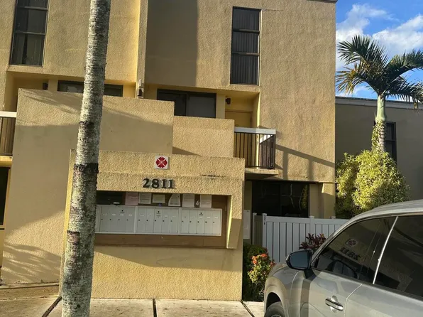 2811 SW 87th Ter, Fort Lauderdale, FL 33328