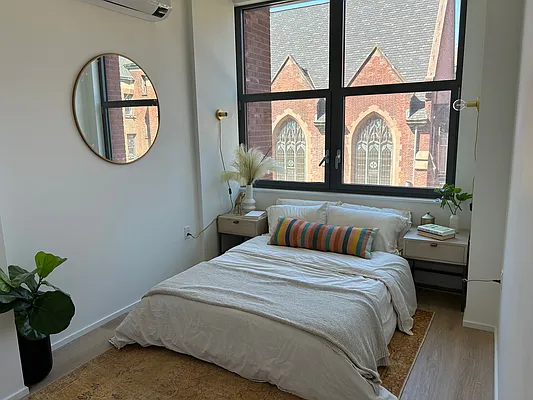 Rented by Triumph Property Group | media 7