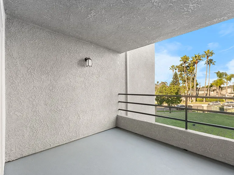 The Grand Costa Mesa — Photo 10