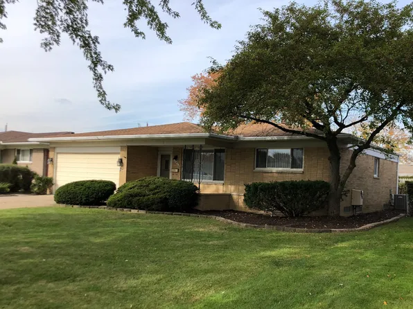 33455 Elgin Ct, Sterling Heights, MI 48310