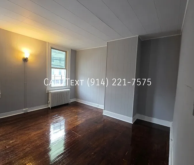 155 School St — Photo 1