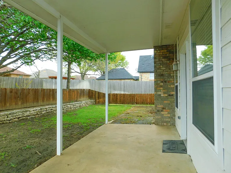 502 Hillcrest Ln — Photo 29