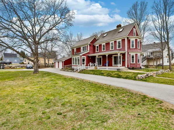 33 West Street, Milford, NH 03055