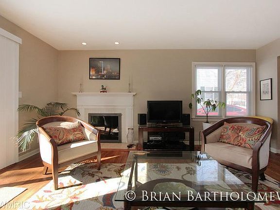 5th image of 2326 Englewood Dr SE