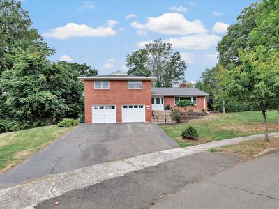 195 Whittier Road, New Haven, CT, 06515