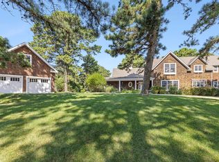 310 Saint Andrews Rd W, Southampton, NY 11968