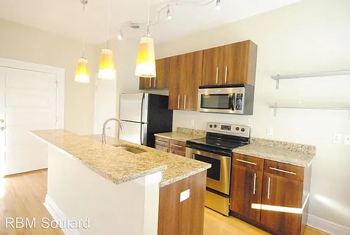 1520 S Grand Blvd Photo 1
