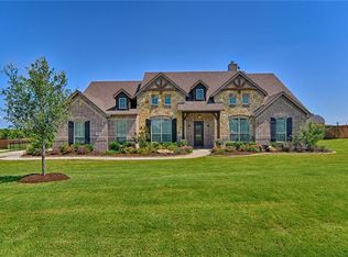 2620 Privet Ct E, Midlothian, TX 76065