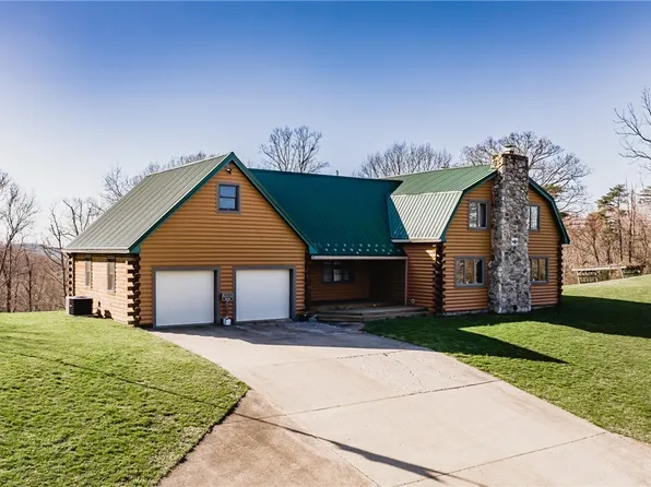 10322 Staunton Tpke, Walker, WV 26180