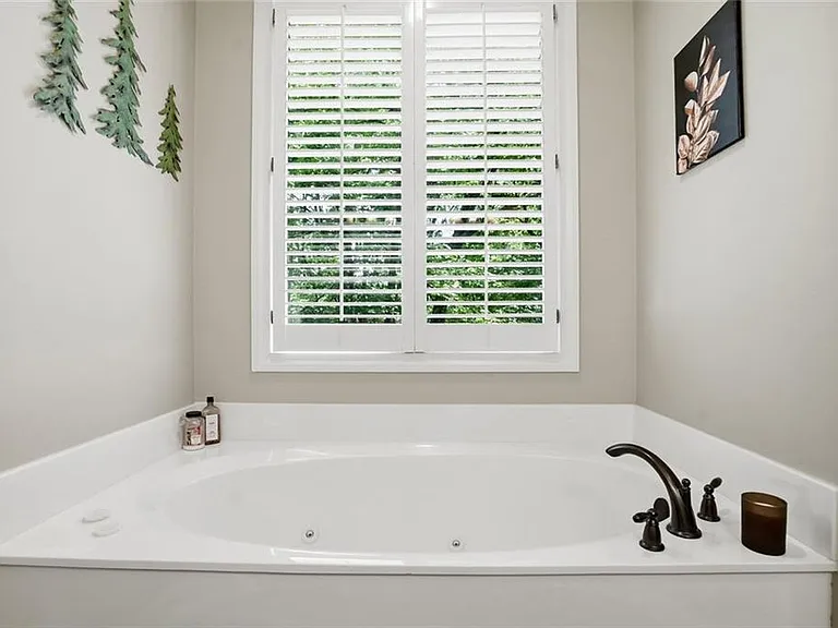 1279 Quail Cove Dr — Photo 16