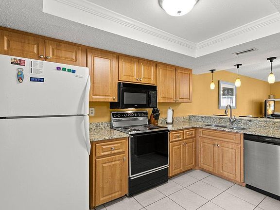 4th image of 139 Lakeview Way #55