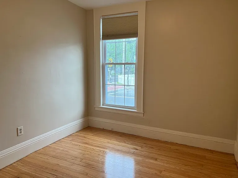 35 Locust St #1 — Photo 11