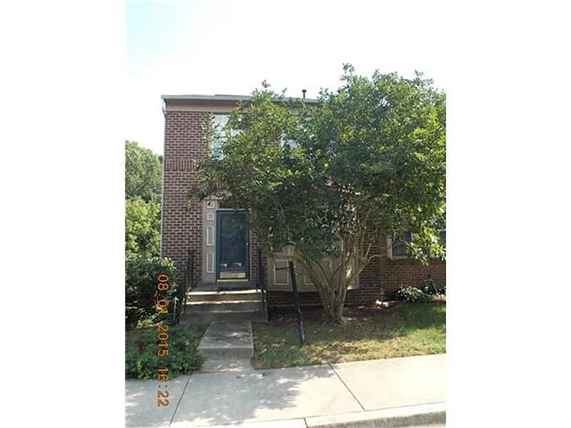 1911 Barrington Ct photo 1