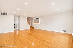 18 Lucy Loop — Photo 6