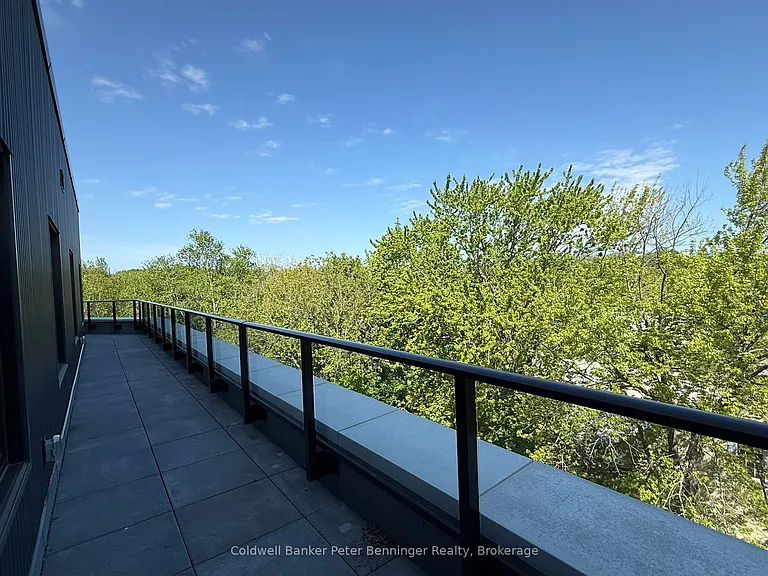604 Queen St S #401 — Photo 23
