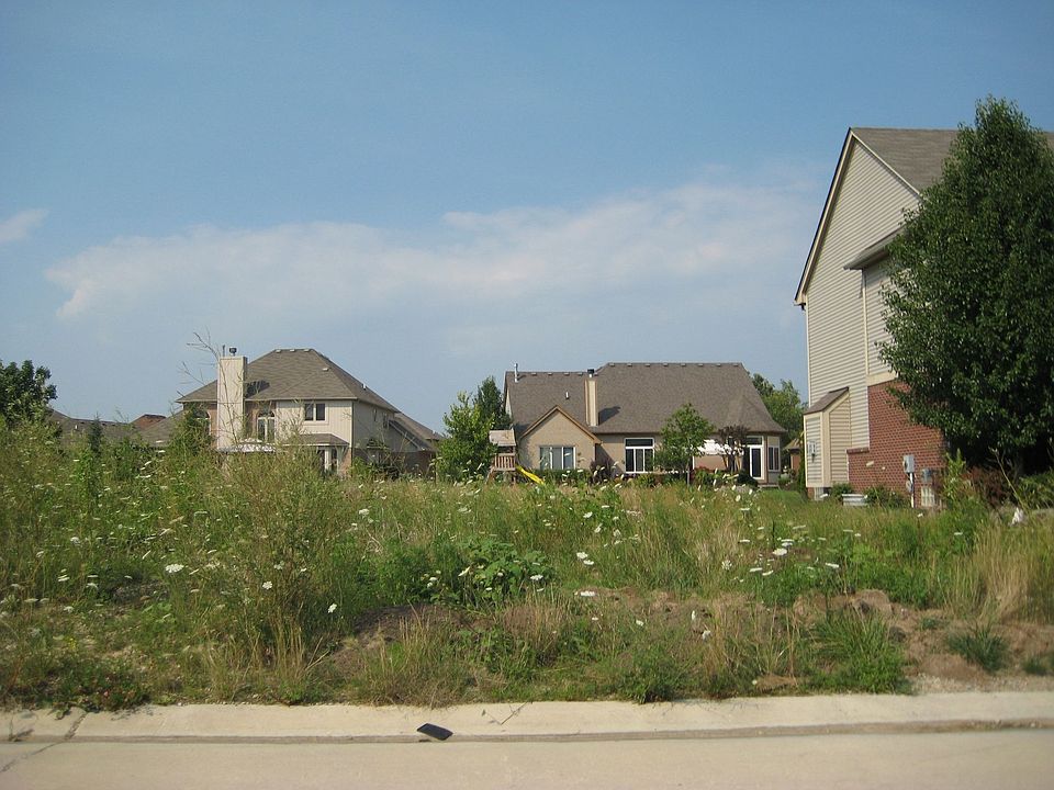 2nd image of 21361 Clayton Dr