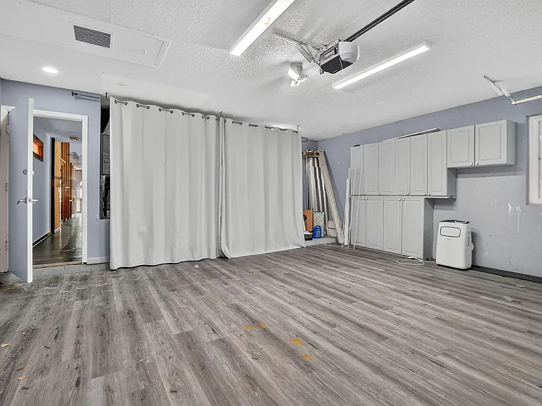 7813 Kenway Pl W — Photo 50