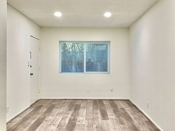 5th image of 1644 Electric Ave #2