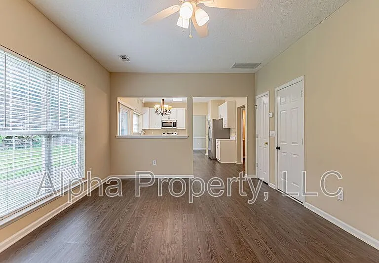 8 Cotter Ln — Photo 12