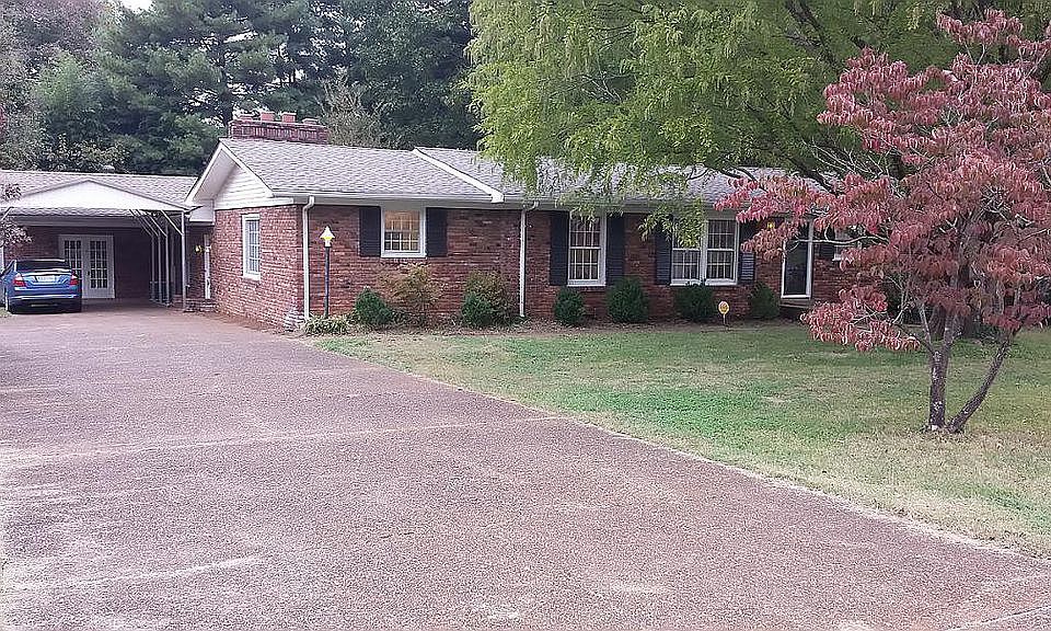 710 Woodmont