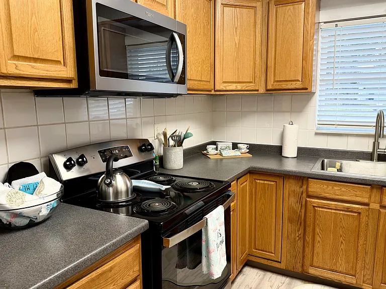 Magellan Dr — Photo 6