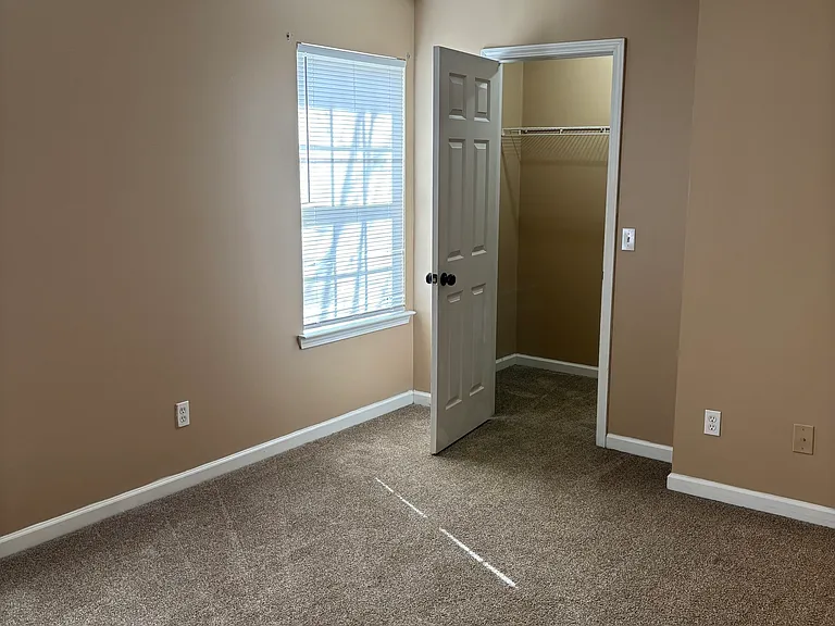 6111 Camden Forrest Dr — Photo 2