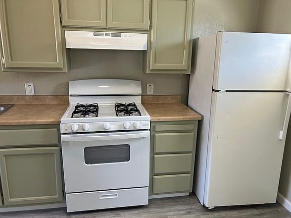 2nd image of 1111 Holly Ave APT 6