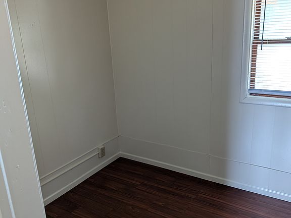 2nd image of 4418 Clark Ave #2