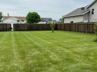 2358 42nd Ave S, Grand Forks, ND 58201