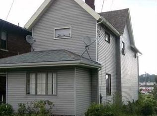 69 S Irvine Ave, Sharon, PA 16146