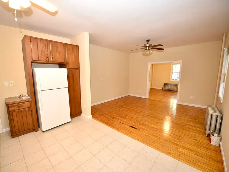 56 Westwood Ave #B — Photo 2