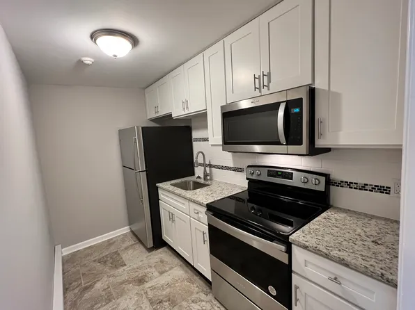613 Northampton St APT 1, Easton, PA 18042