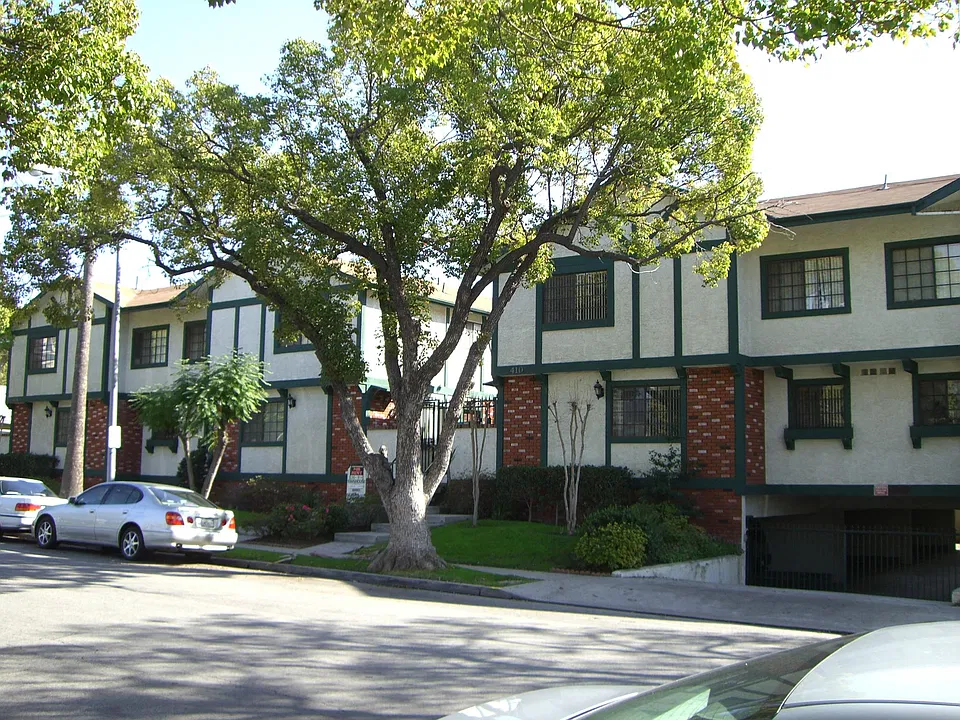 408 Myrtle St #6