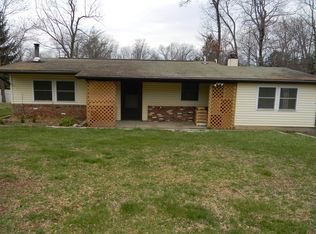 79 Greenhill Rd, Hamburg, NJ 07419