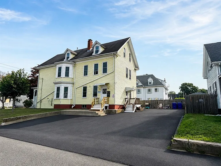 430 Cohannet St #3 — Photo 1