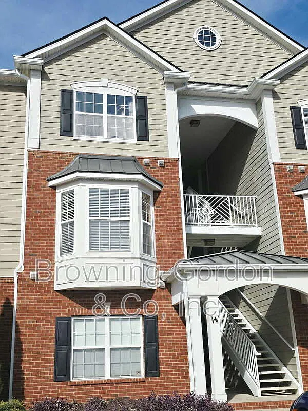 2 bed, 2.0 bath, 1174 sqft, $1,750 — Photo 1