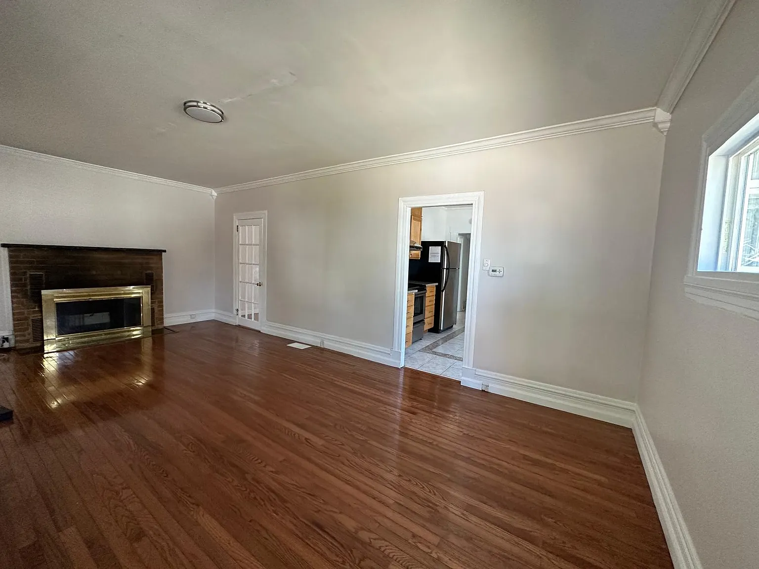 4 bed, 1340 sqft, $3,200 — Photo 3