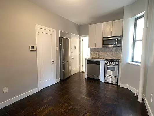 Rented by Tourma Realty LLC | media 30