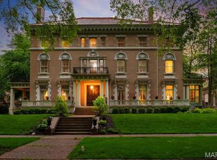 37 Washington Ter, Saint Louis, MO 63112