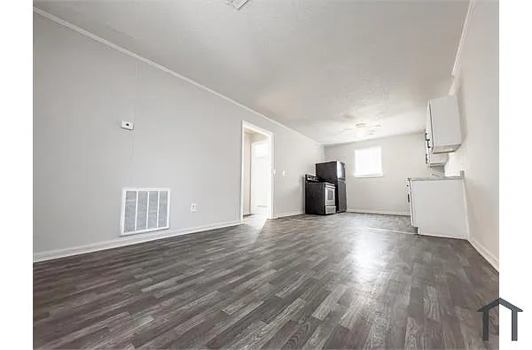 Building Photo - 1815 Sumner Ave #11