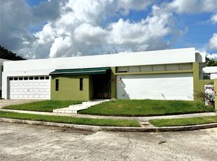 96 Oviedo, Caguas, PR 00727