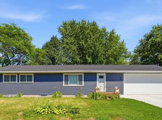 231 Excelsior Ave S, Annandale, MN 55302