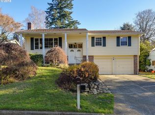 13570 SW 63rd Pl, Portland, OR 97219