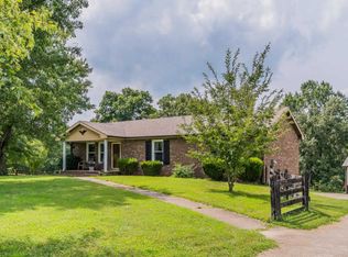 325 Rob Rd, Clarksville, TN 37040