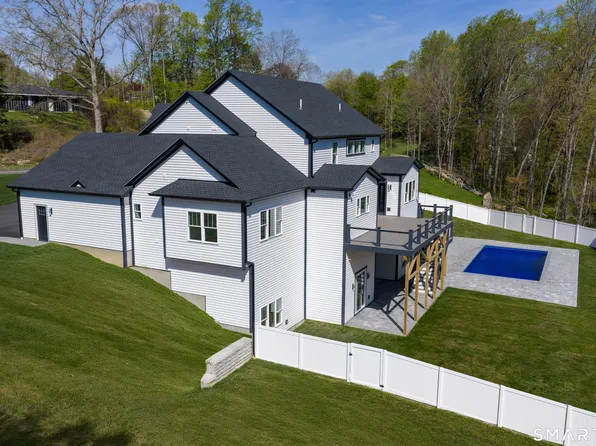 25 Hunting Ridge Road, Brookfield, CT 06804