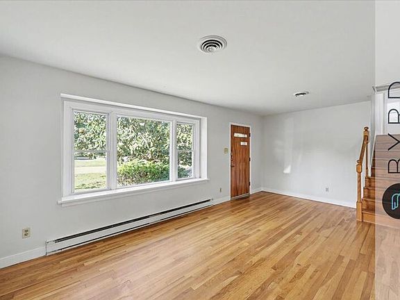 5th image of 8501 Woodward Dr