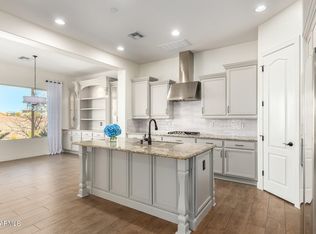 2266 E Saddlebrook Rd, Gilbert, AZ 85298