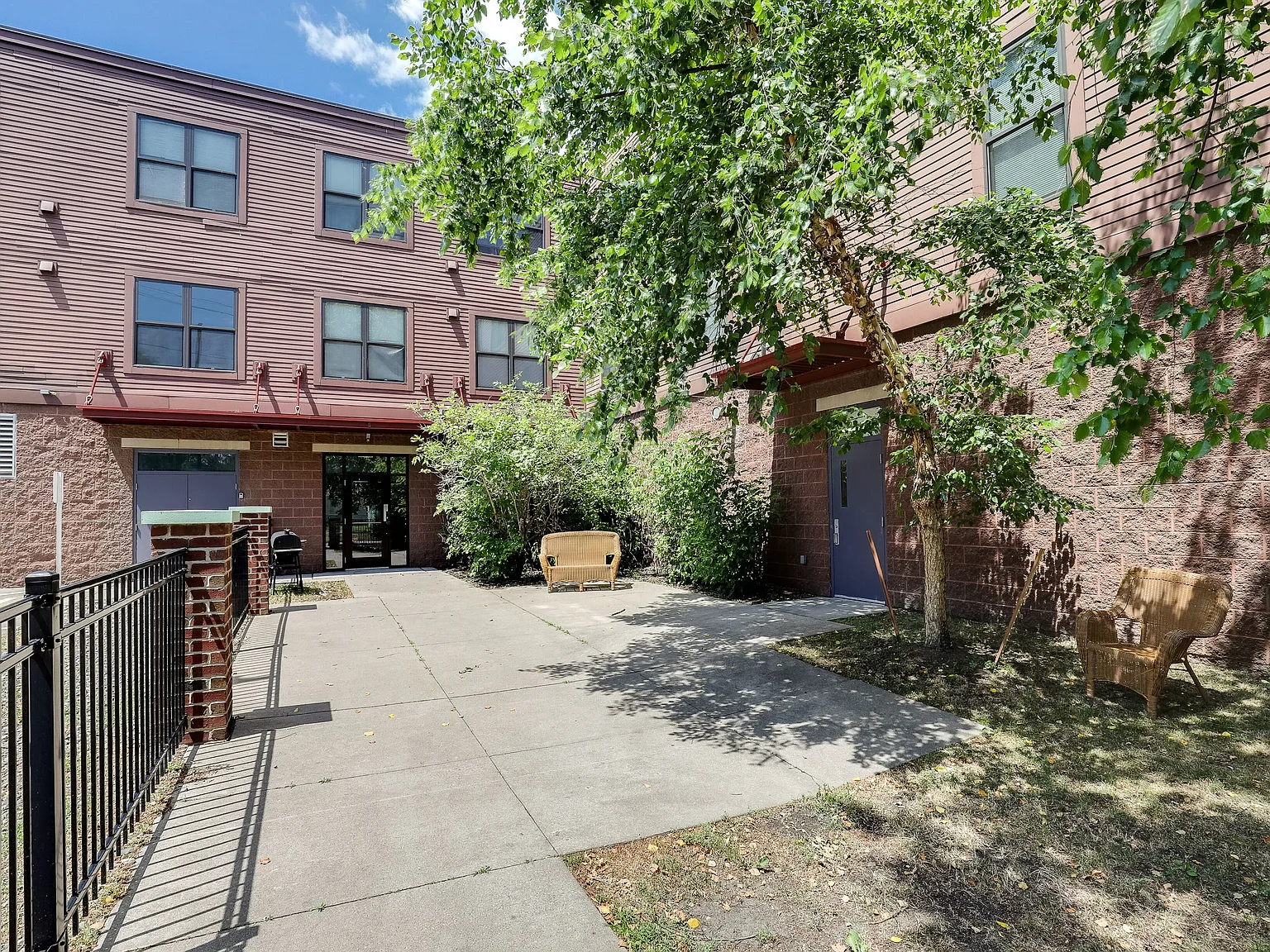 Winnipeg Apartments — Photo 4